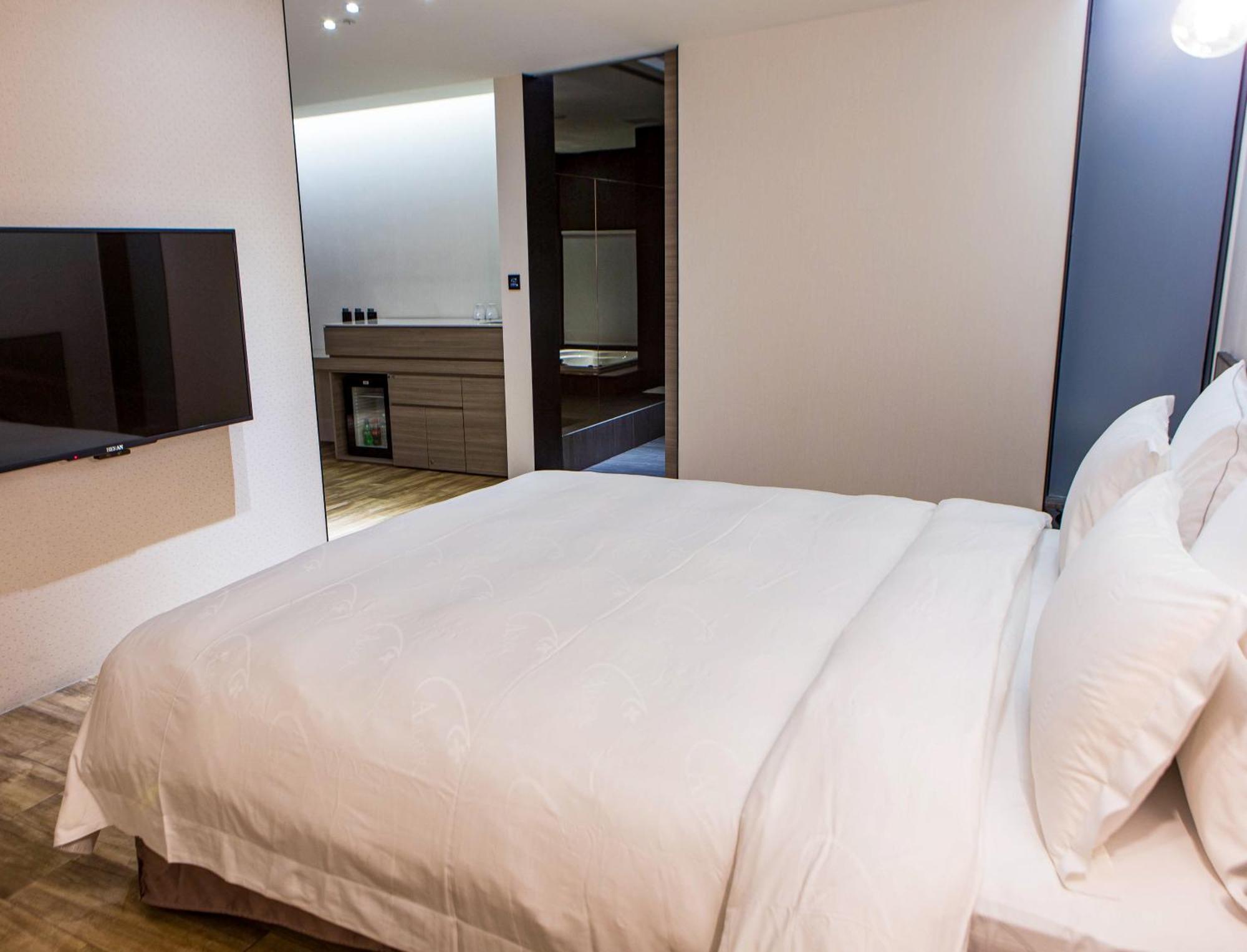All-Ur Boutique Motel - Xinzhuang Branch Экстерьер фото