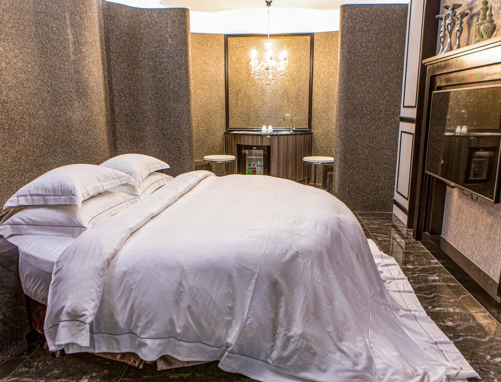 All-Ur Boutique Motel - Xinzhuang Branch Экстерьер фото